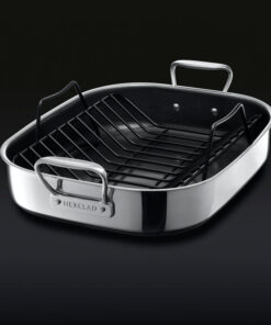 Alternative view of Hybrid Roasting and Cutting Board Set