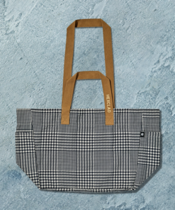 The Everything Everywhere Bag (Houndstooth-Onyx)
